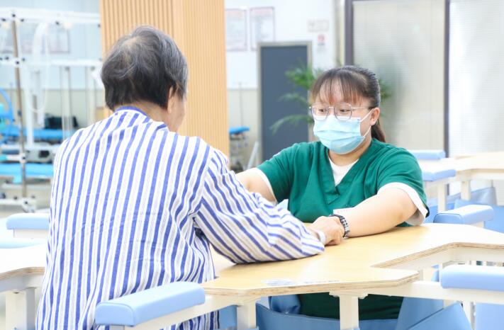 颅脑损伤康复治疗哪家好？推荐杭州金诚护理院