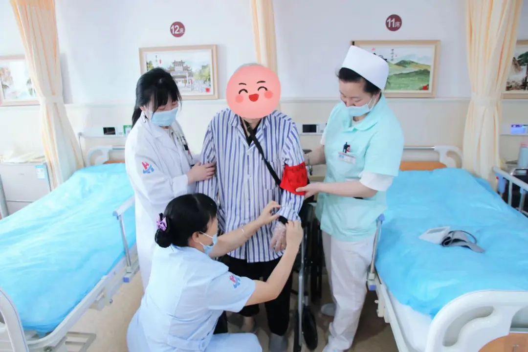 杭州护理院 | 杭州金诚护理院为偏瘫老人提供专业医疗护理服务
