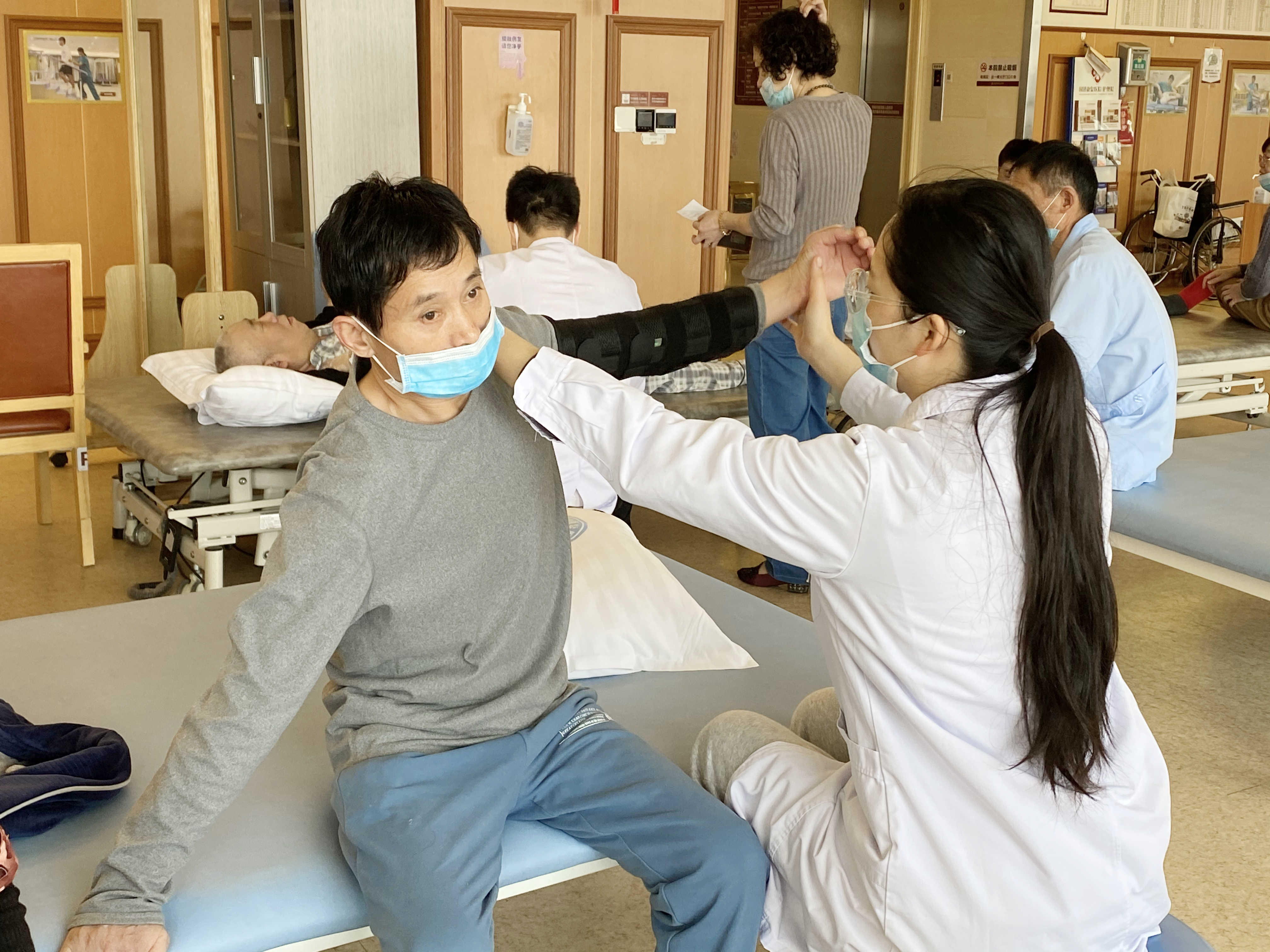 杭州老年护理院：杭州金诚护理院综合护理，重视脑梗老人的晚年健康
