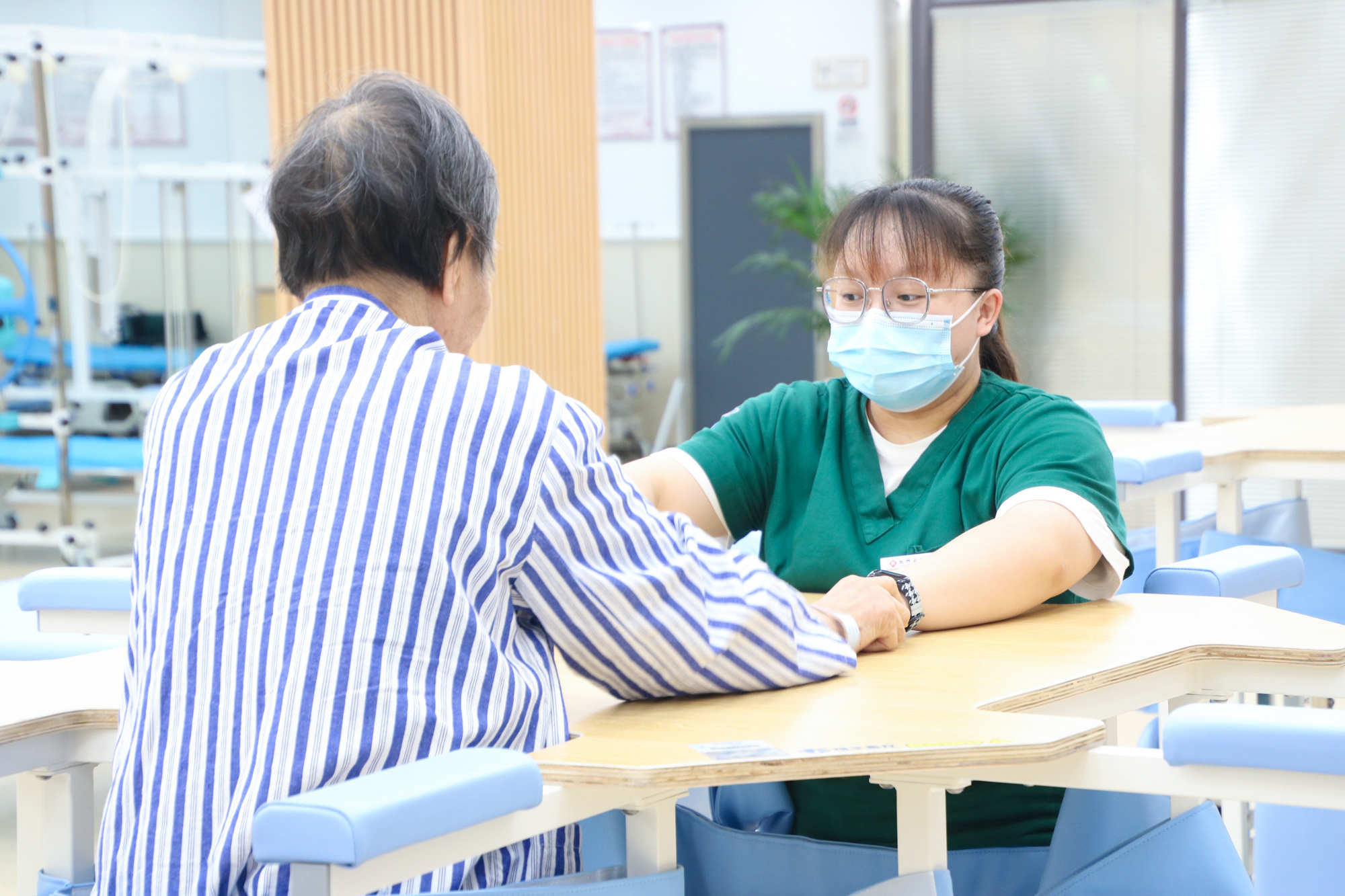 杭州金诚护理院医养结合，为长者提供多元化、个性化的护理服务