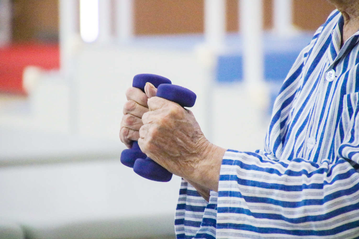 识别帕金森病的典型症状 杭州金诚护理院为患者定制专业照护方案